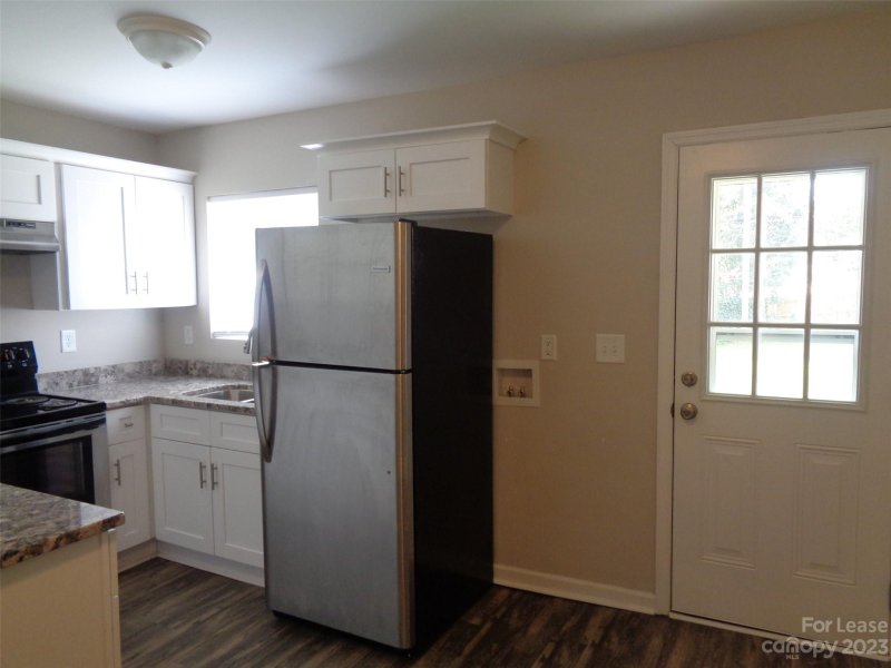 Property image 4 at 3134 Creighton Drive, Charlotte, NC 28205