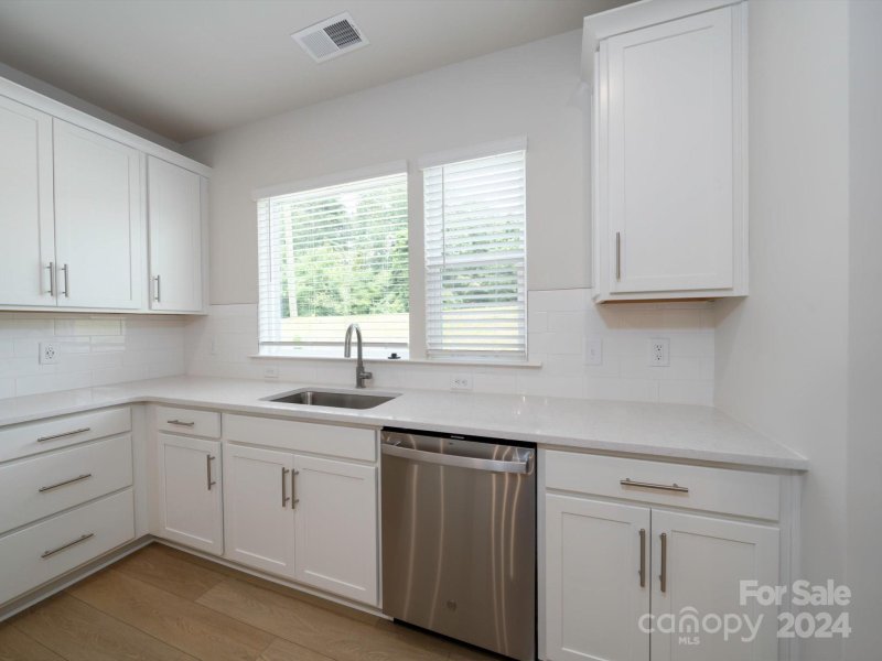 Property image 3 at 109 C Forest Lake Boulevard, Mooresville, NC 28117