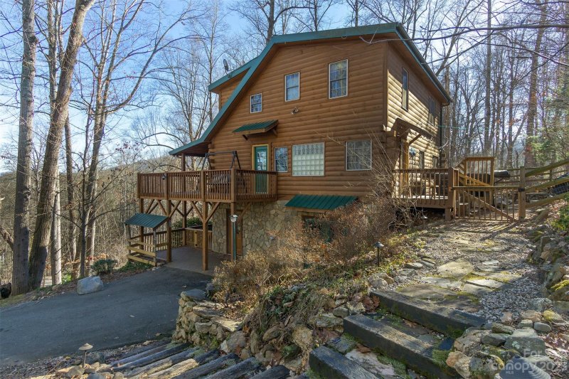 Property image 3 at 31 Morning Star Drive, Leicester, NC 28748