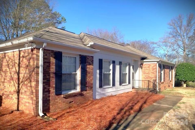 Property image 4 at 439 Leafsmoke Drive, Gastonia, NC 28054