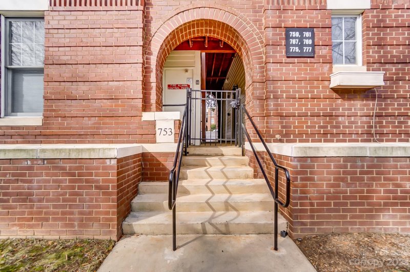 Property image 5 at 761 N Alexander Street, Charlotte, NC 28202