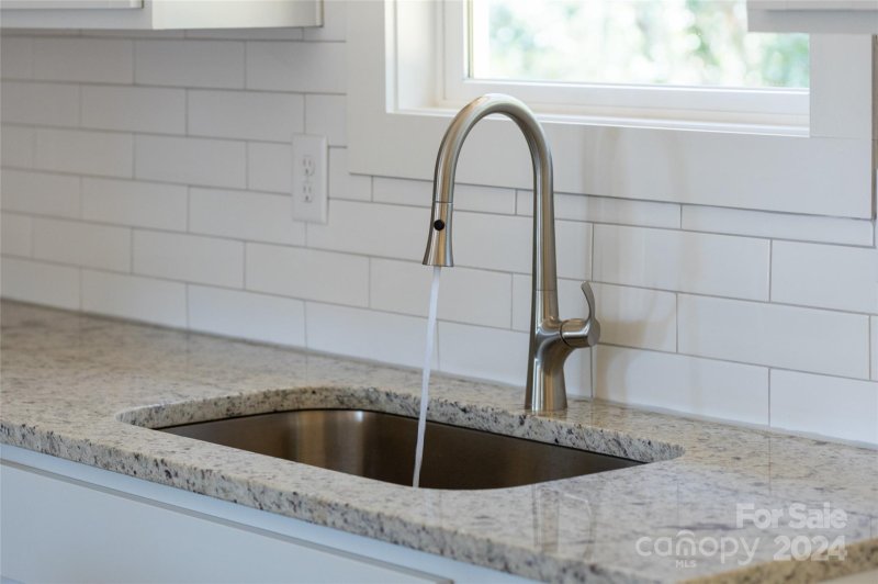 Property image 5 at 735 Armstrong Park Road, Gastonia, NC 28054