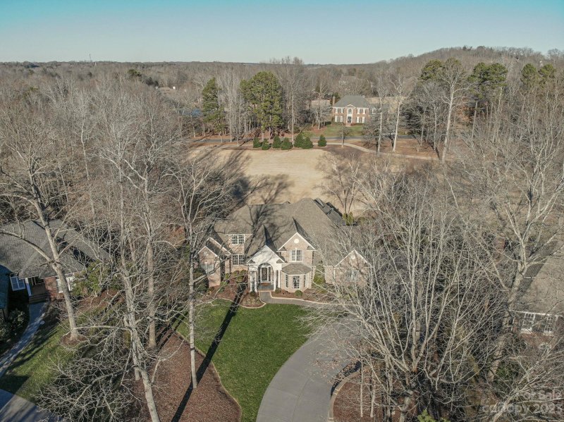 Property image 4 at 810 Scotty Court, Cramerton, NC 28032