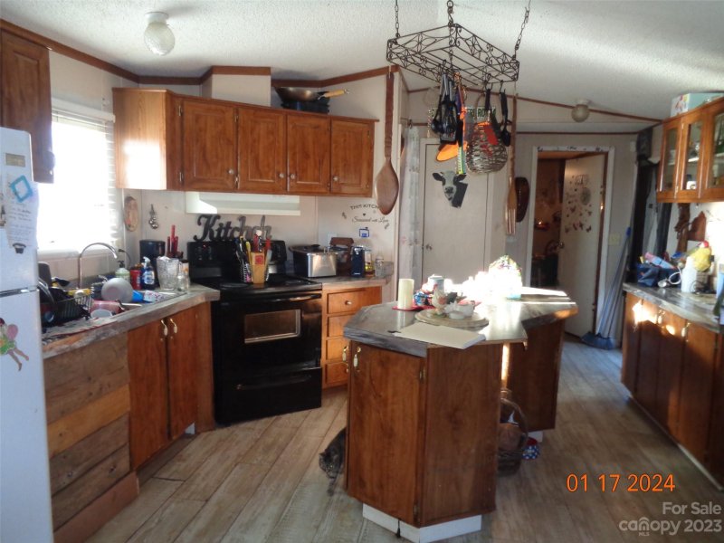 Property image 3 at 5951 Kaylas Ridge Road, Connelly Springs, NC 28612