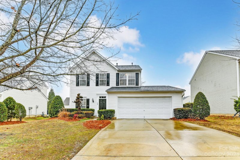 Property image 2 at 109 Foxwood Place, Mount Holly, NC 28120