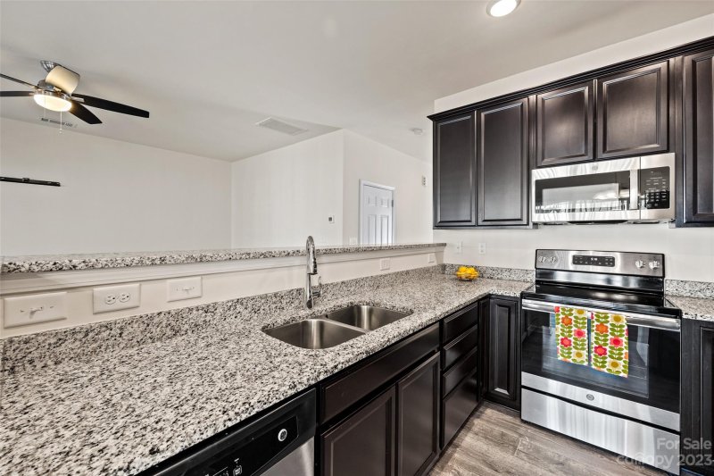 Property image 3 at 12224 Whiteside Drive, Charlotte, NC 28278