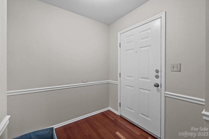 Property image 4 at 9915 Ridgemore Drive, Charlotte, NC 28277