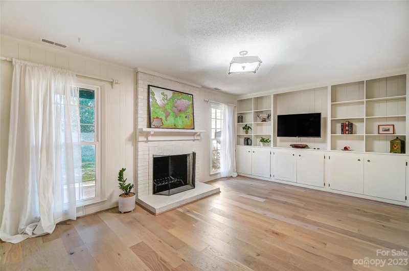 Property image 3 at 7520 Red Oak Lane, Charlotte, NC 28226