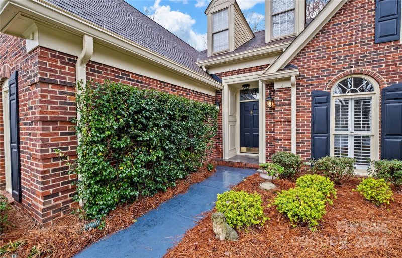 Property image 2 at 10417 Pullengreen Drive, Charlotte, NC 28277