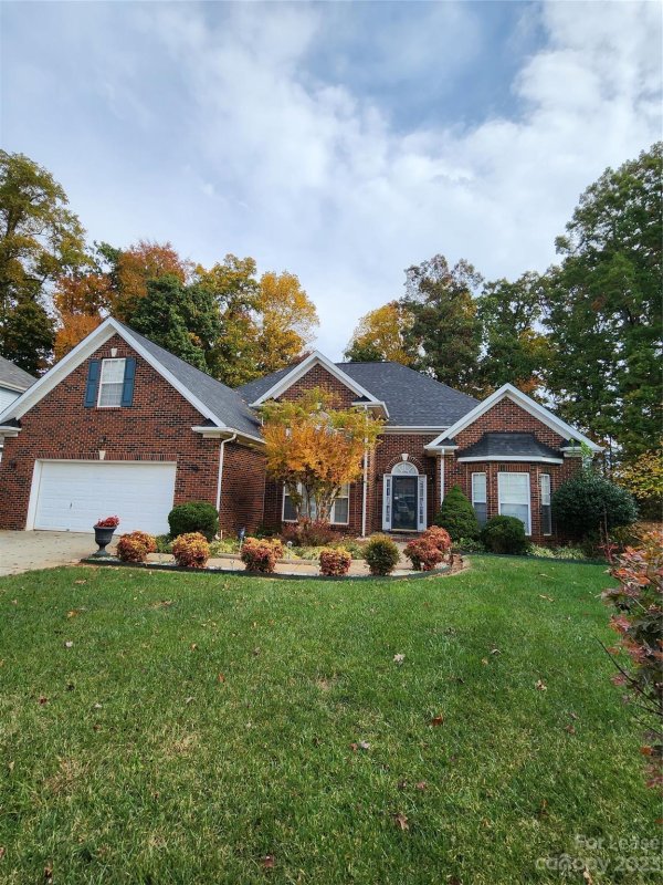 12232 Hampton Place Drive