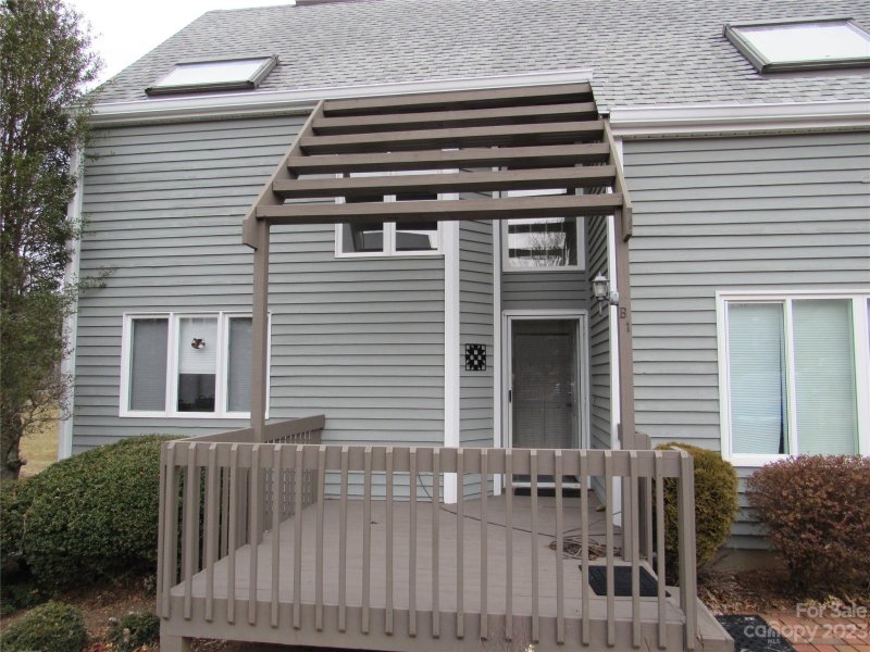 Property image 2 at 1 Lynx Drive, Black Mountain, NC 28711