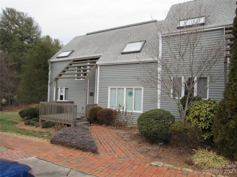 Property image 4 at 1 Lynx Drive, Black Mountain, NC 28711