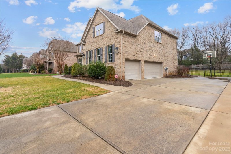 Property image 2 at 2520 Springs Drive, Charlotte, NC 28226