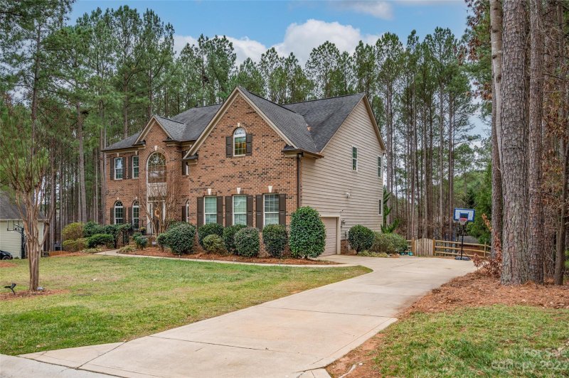 Property image 2 at 432 Woodward Ridge Drive, Mount Holly, NC 28120