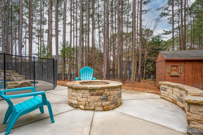 Property image 5 at 432 Woodward Ridge Drive, Mount Holly, NC 28120