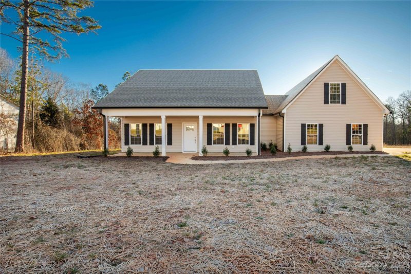 Property image 3 at 1610 Havenwood Drive, Lancaster, SC 29720