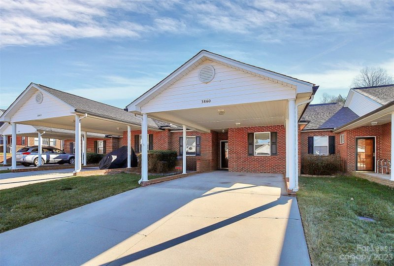 Property image 4 at 3860 Azalea Trail, Denver, NC 28037