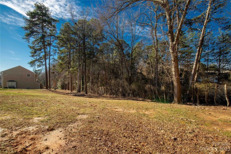 Property image 5 at 1901 Lancer Court, Gastonia, NC 28054