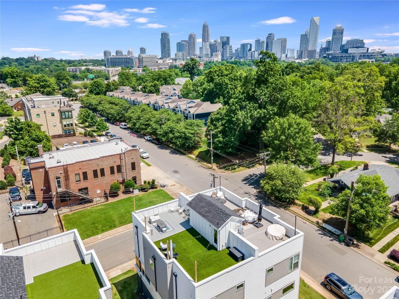 Property image 2 at 238 Walnut Avenue, Charlotte, NC 28208