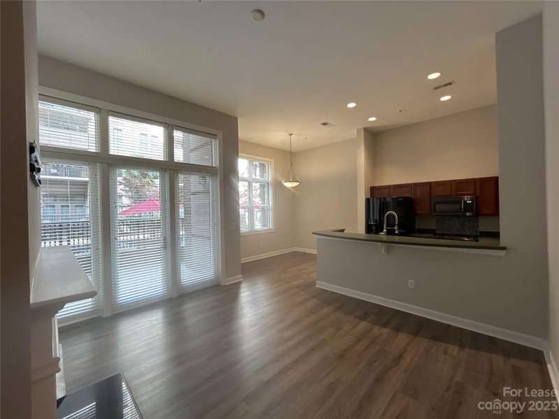 Property image 3 at 718 W Trade Street, Charlotte, NC 28202