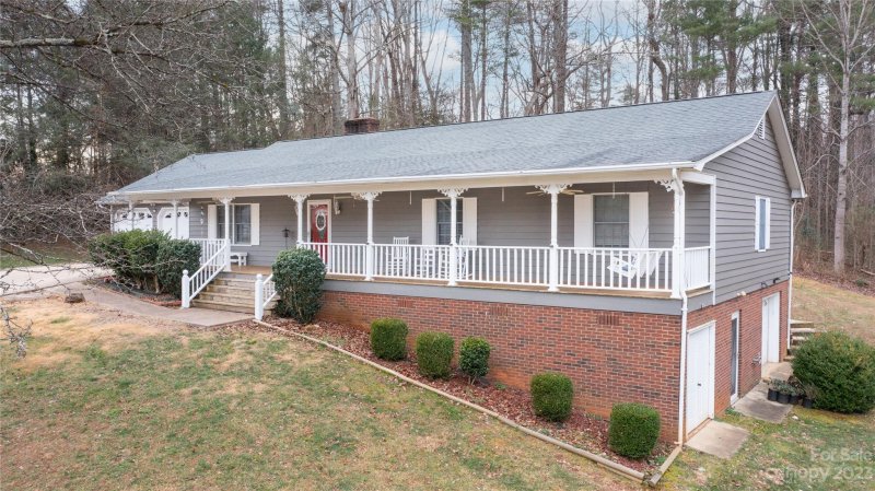 406 Timberline Drive