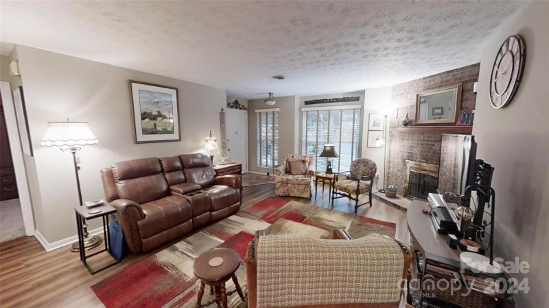 Property image 4 at 5 Ravencroft Lane, Asheville, NC 28803