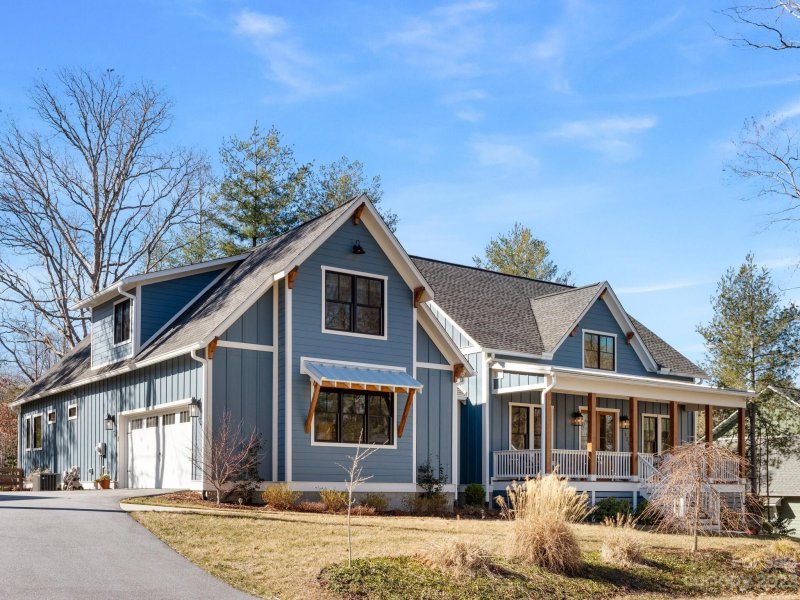 Property image 2 at 222 Lindsey Farm Drive, Flat Rock, NC 28731