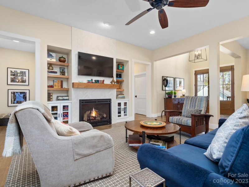 Property image 4 at 222 Lindsey Farm Drive, Flat Rock, NC 28731