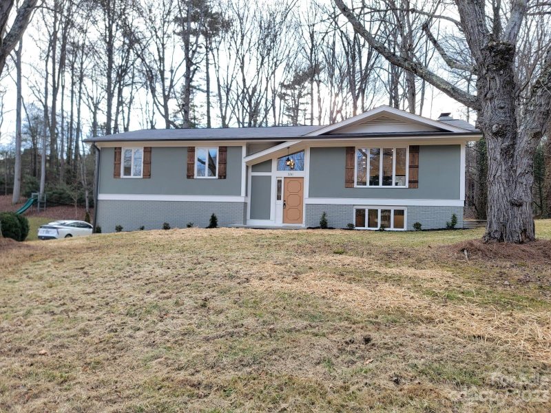 Property image 3 at 330 Woody Lane, Asheville, NC 28804