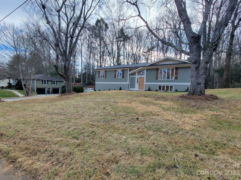 Property image 4 at 330 Woody Lane, Asheville, NC 28804