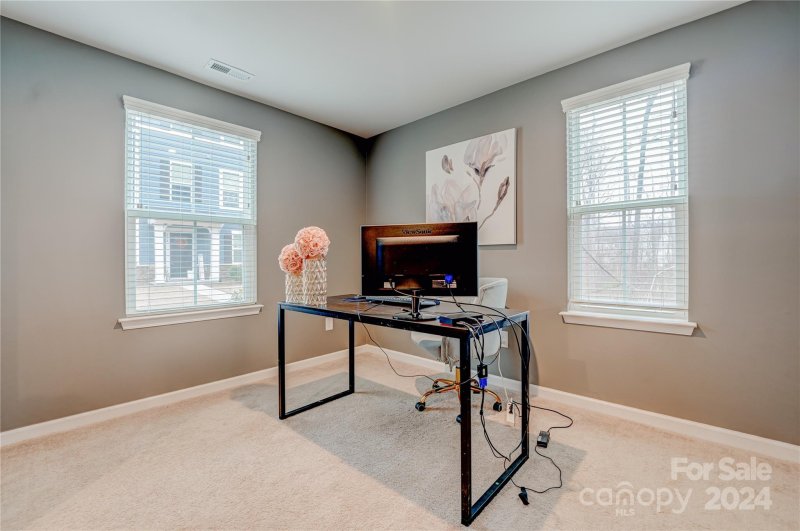 Property image 4 at 1214 Ashbury Street, Charlotte, NC 28216