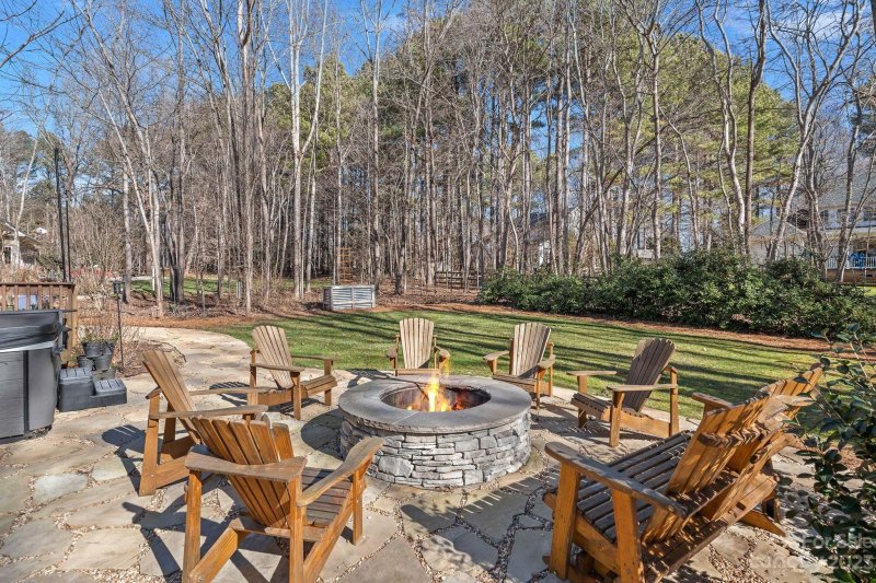 Property image 5 at 122 Dobbin Lane, Mooresville, NC 28117