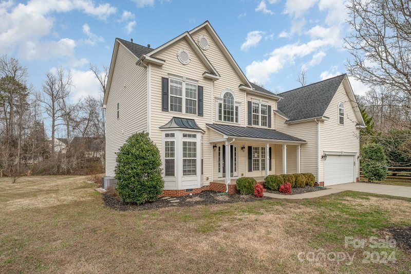 Property image 2 at 220 Flowering Grove Lane, Mooresville, NC 28115