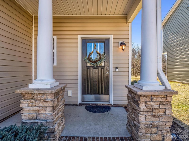 Property image 3 at 5 Maxim Court, Arden, NC 28704