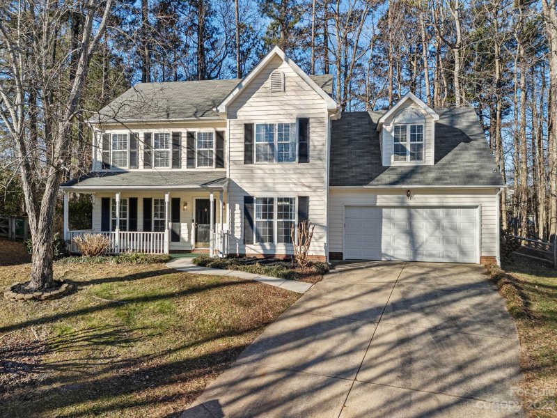 6204 Moss Bank Court