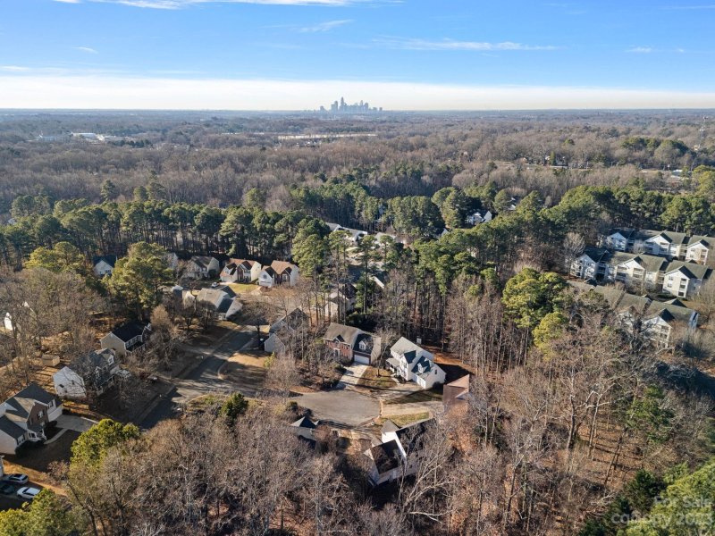 Property image 4 at 6204 Moss Bank Court, Charlotte, NC 28262
