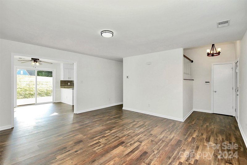 Property image 4 at 6104 Sunbridge Court, Charlotte, NC 28269