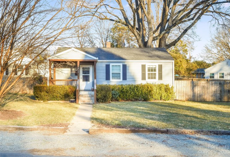 Property image 2 at 1417 Winston Drive, Charlotte, NC 28205