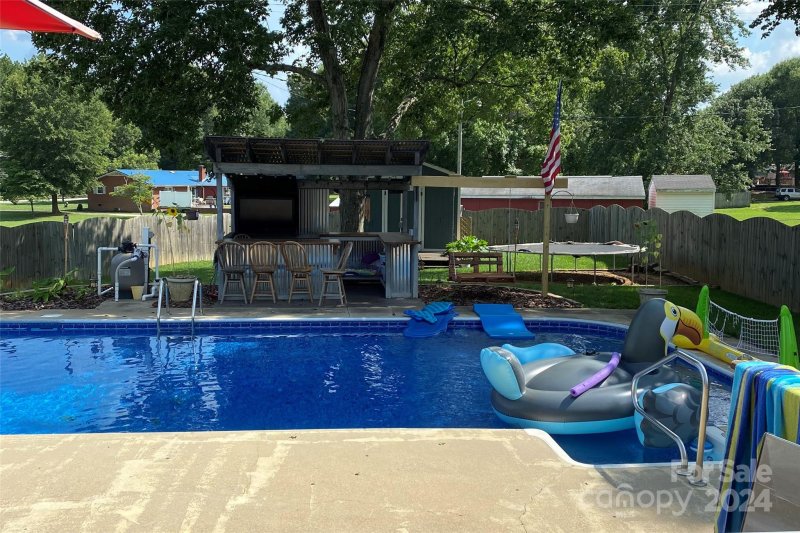 Property image 4 at 827 Brookwood Drive, Mooresville, NC 28115