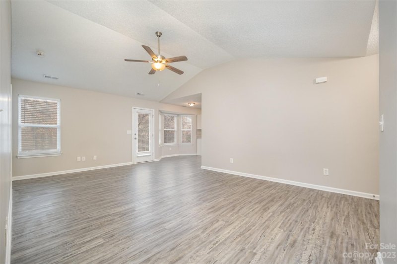 Property image 4 at 5540 Stone Bluff Court, Charlotte, NC 28214