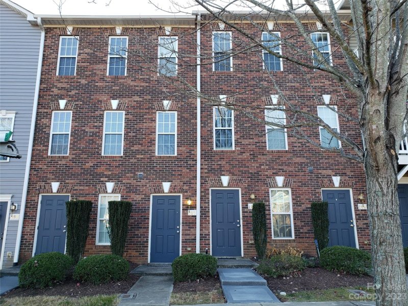 Property image 2 at 106 Locomotive Lane, Mooresville, NC 28115