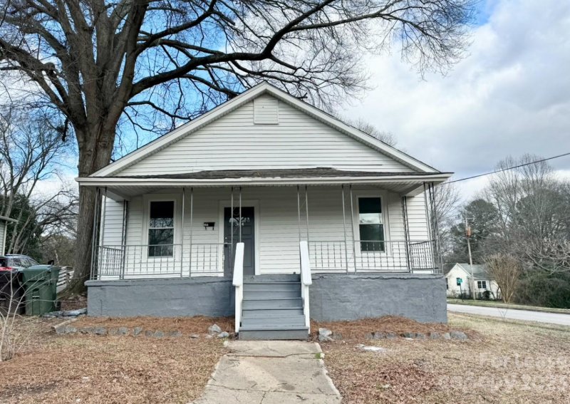 304 Long Street