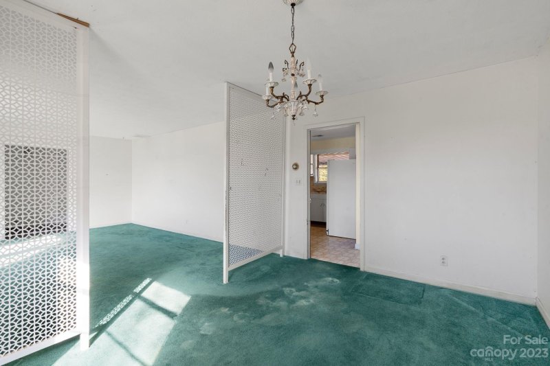 Property image 5 at 5 Meadowlark Road, Asheville, NC 28805