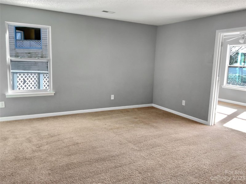 Property image 5 at 8119 Tremaine Court, Charlotte, NC 28227