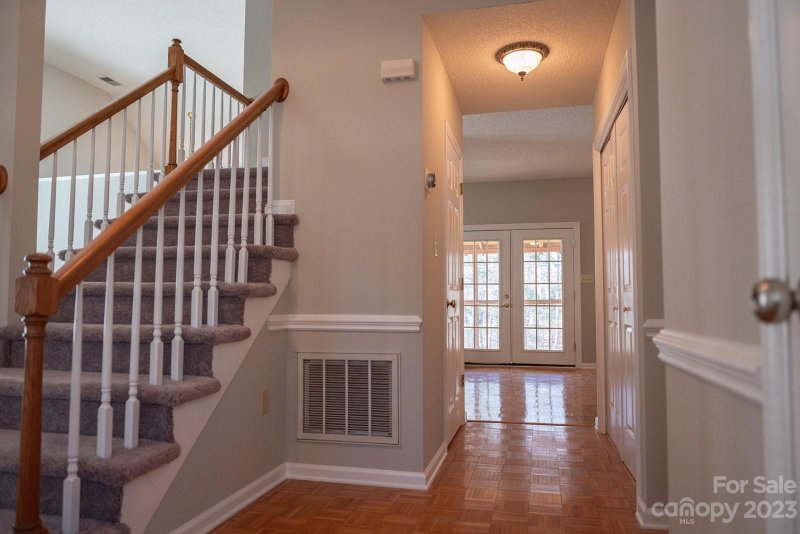 Property image 4 at 9217 Fairmead Drive, Charlotte, NC 28269