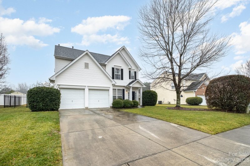 Property image 2 at 2018 Southwind Drive, Charlotte, NC 28216