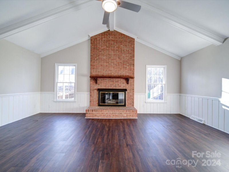 Property image 3 of 5618 All Saints Lane in Sturnbridge, Charlotte, NC 28226