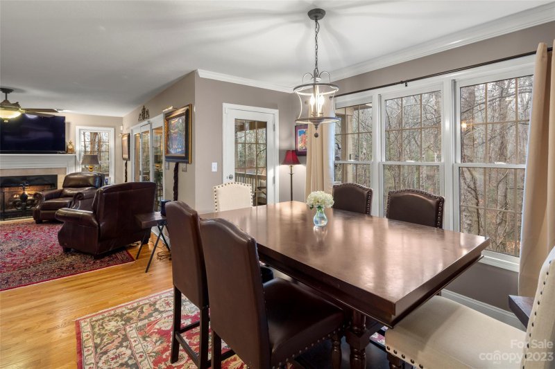 Property image 4 at 102 Galloway Drive, Asheville, NC 28803