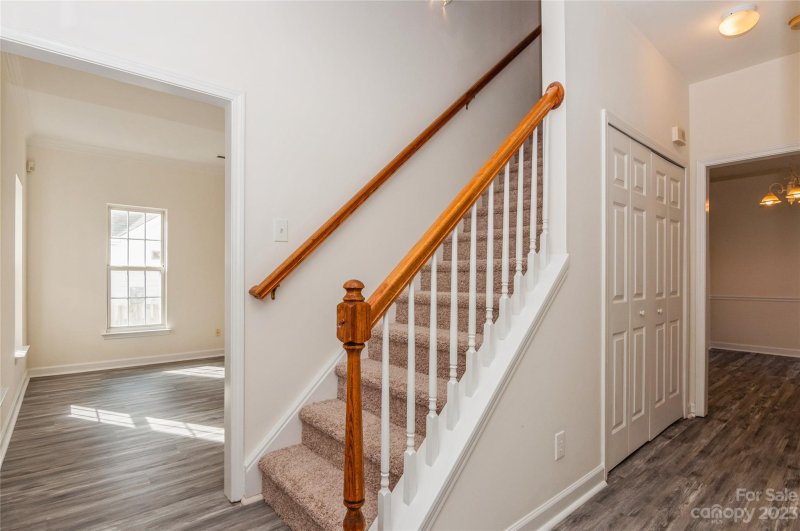 Property image 2 at 9221 Mitchell Glen Drive, Charlotte, NC 28277