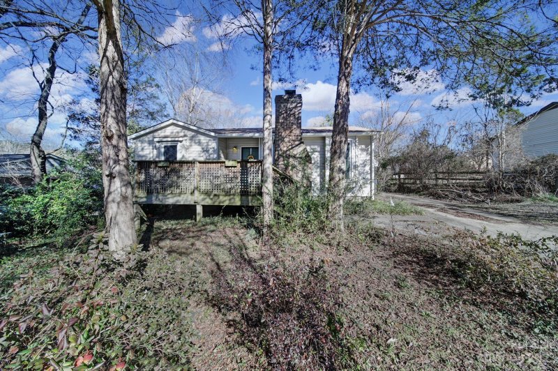 Property image 2 at 7811 Heatherdale Court, Charlotte, NC 28212